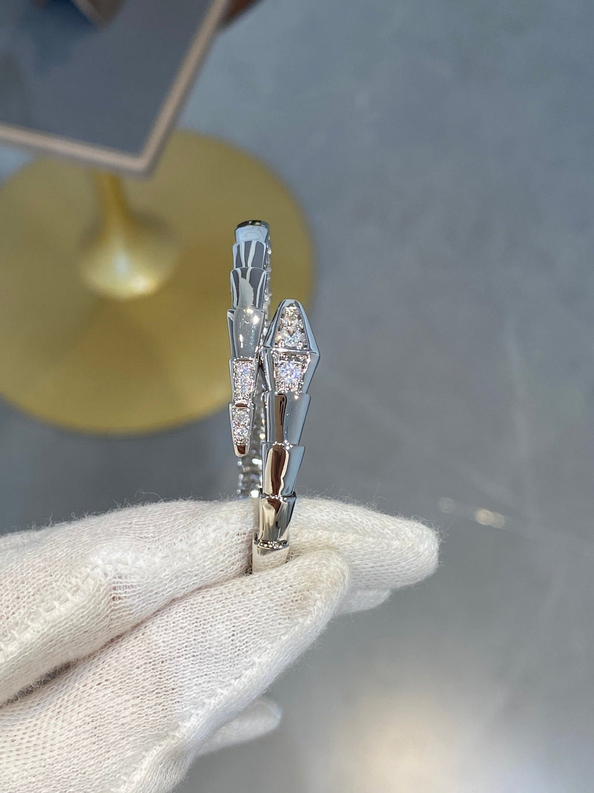 Bvlgari SERPENTI BRACELET DIAMONDS SILVER