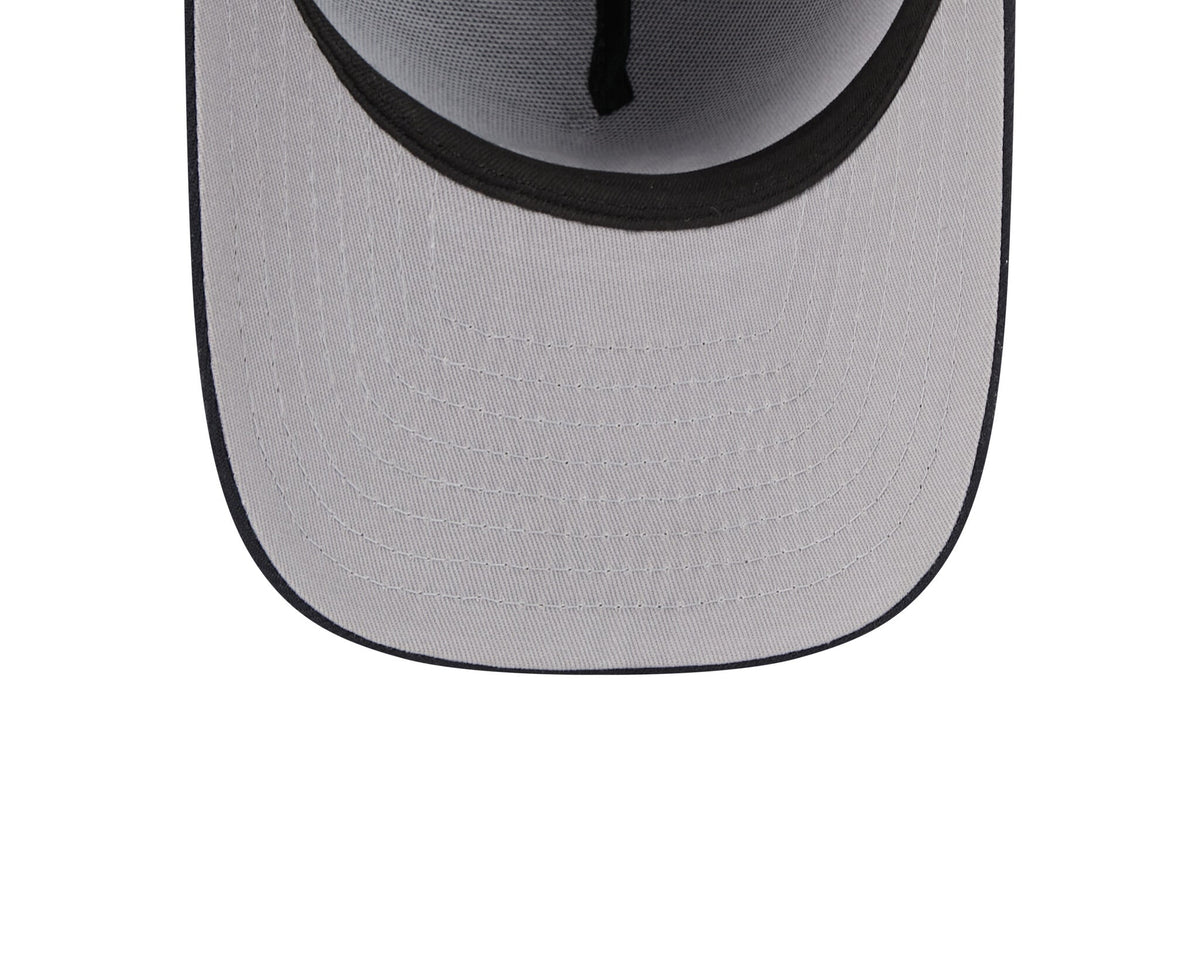 New Era New York Yankees Script Safety Pin Fitted