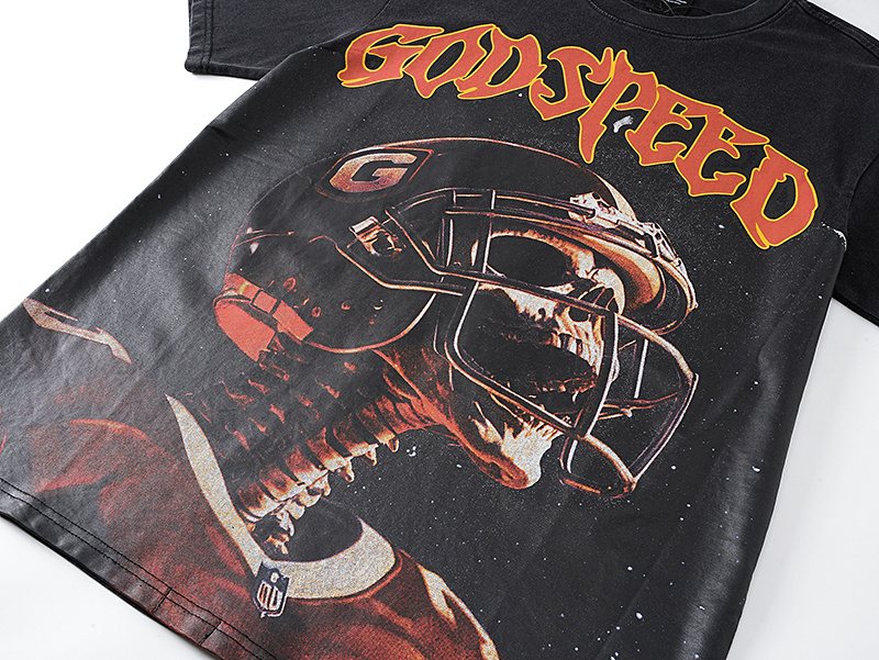Godspeed Helmet & Oversized G Graphic T-Shirt