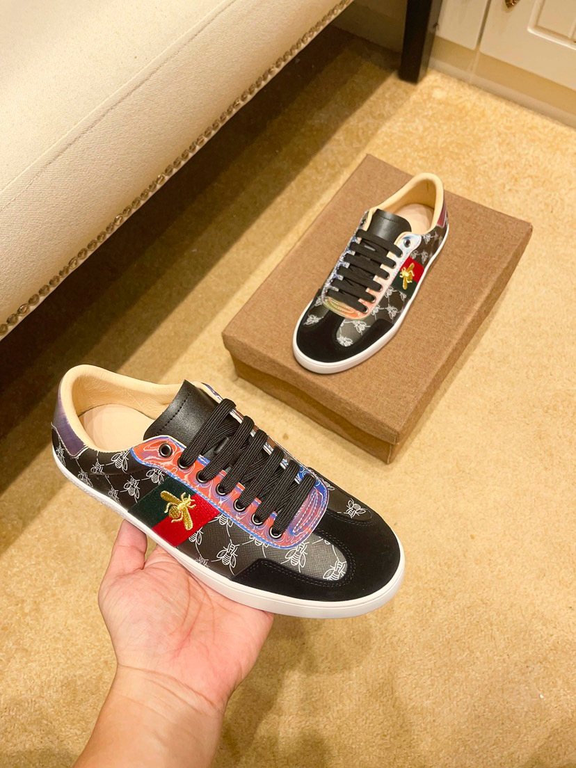 Black Multicolor Pattern Low-Top Sneakers