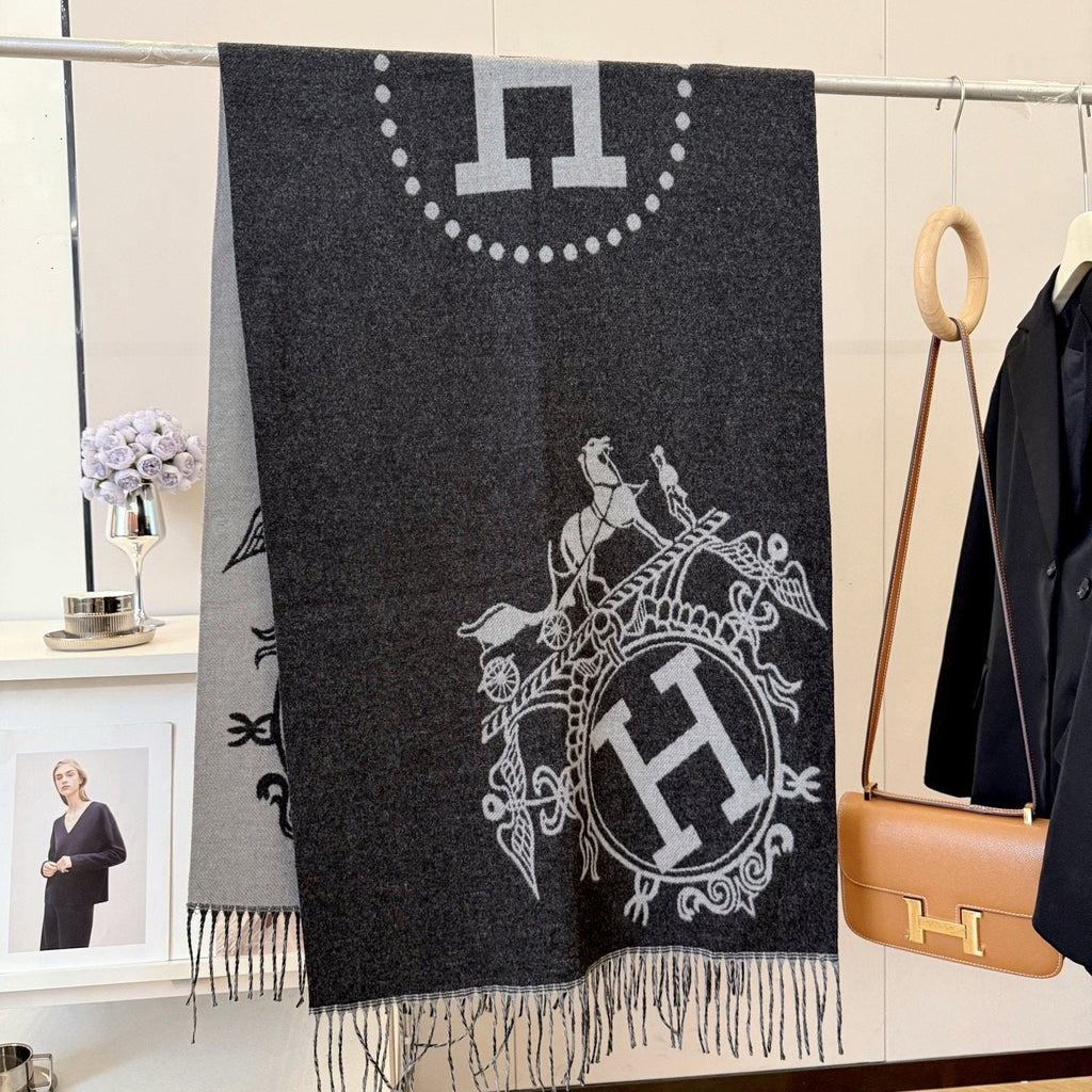 Fringed Knit Scarf with Ornamental Motif