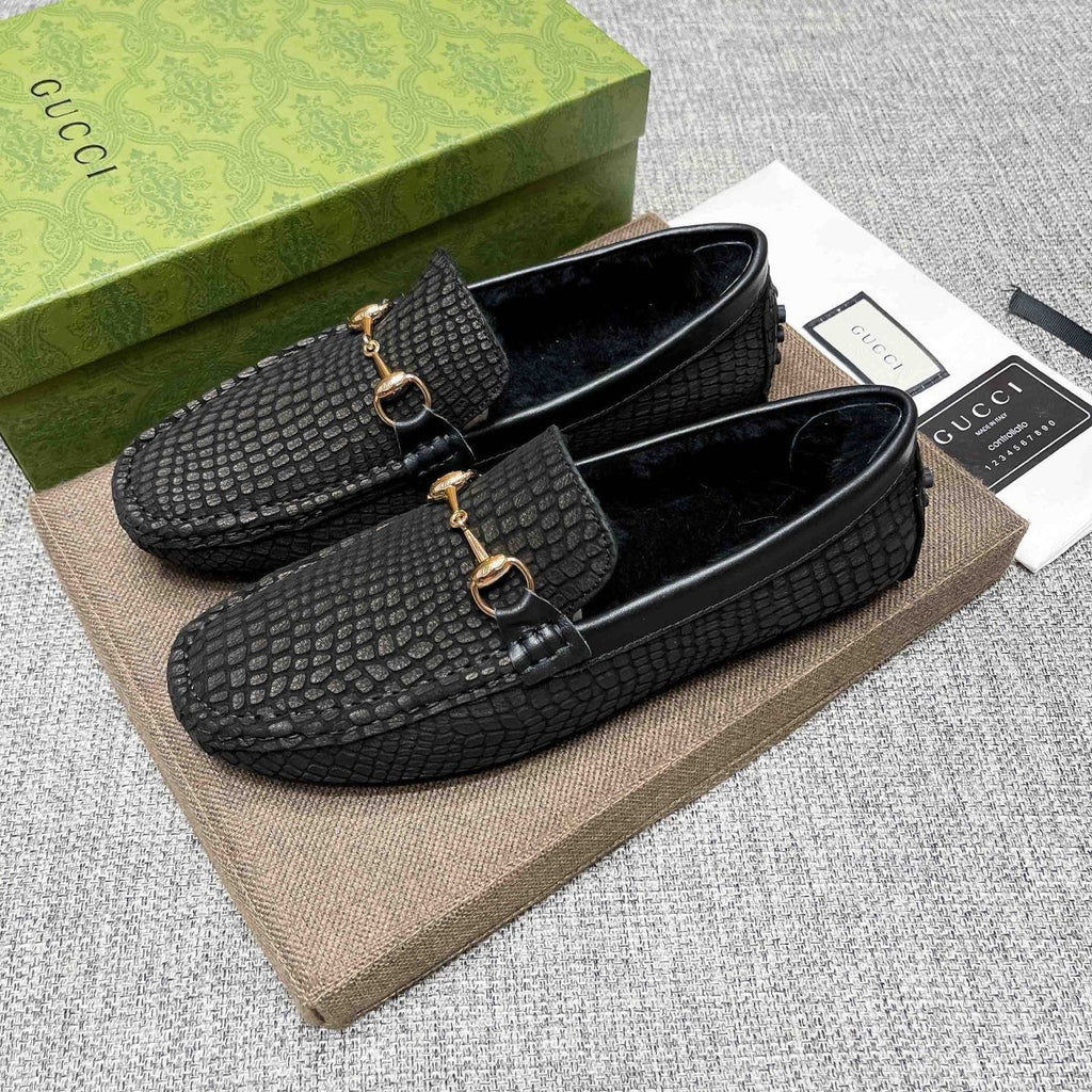 Gucci Men's Black Textured Horsebit-Style Loafers