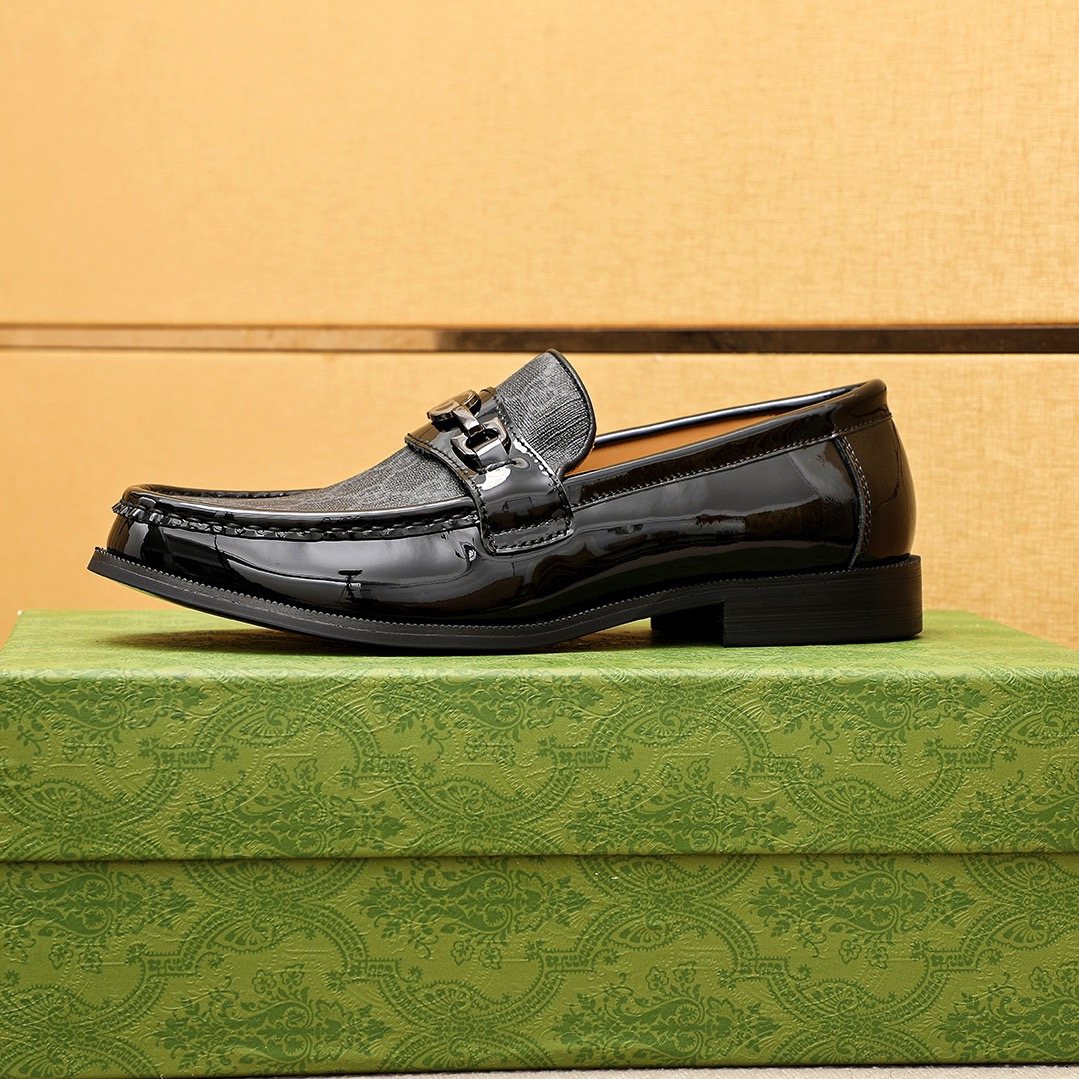 Gucci Black and Gray Metal Bit Loafers