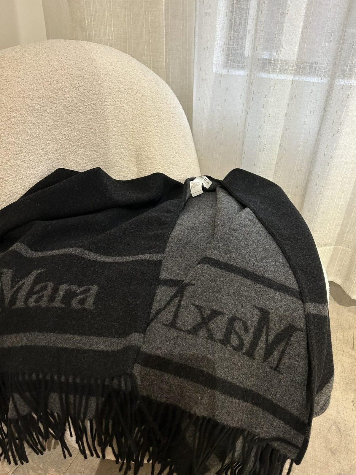 Max Mara Reversible Fringed Cashmere Wrap