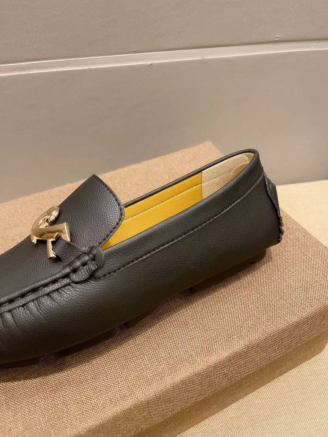 Gucci Black Horsebit Loafers