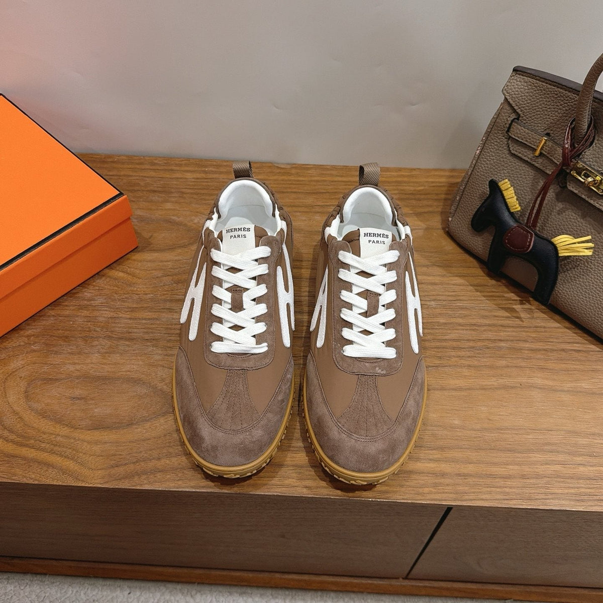 Hermès Contrast-Panel Low-Top Sneakers