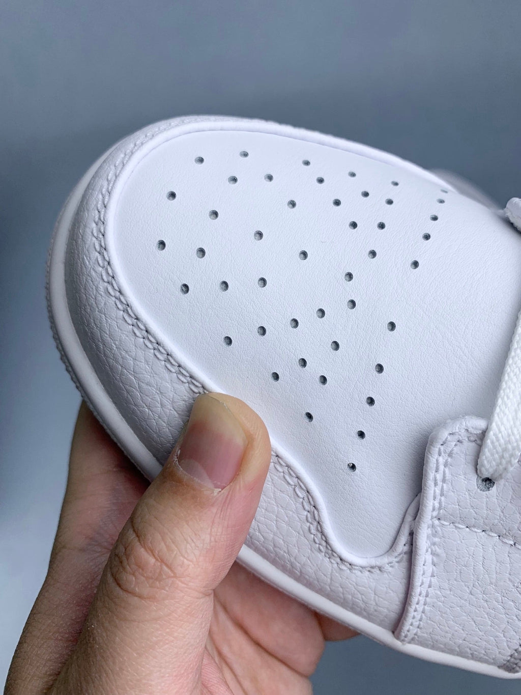 Air Jordan 1 Low All-White 553558-130 Unisex Sneakers